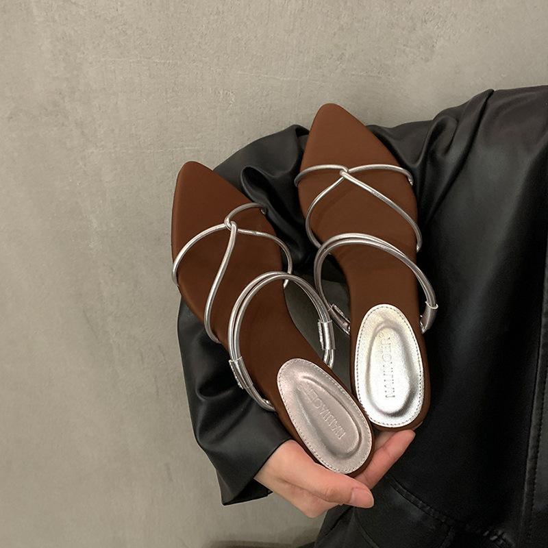 Temperament open-toed pointed beautiful slippers women's summer wear new two-way low-heeled sandals