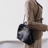 2025 Kabelka z pravé kůže: Vysoce kvalitní hovězí kůže, kovová provazová přezka, všestranná taška přes rameno