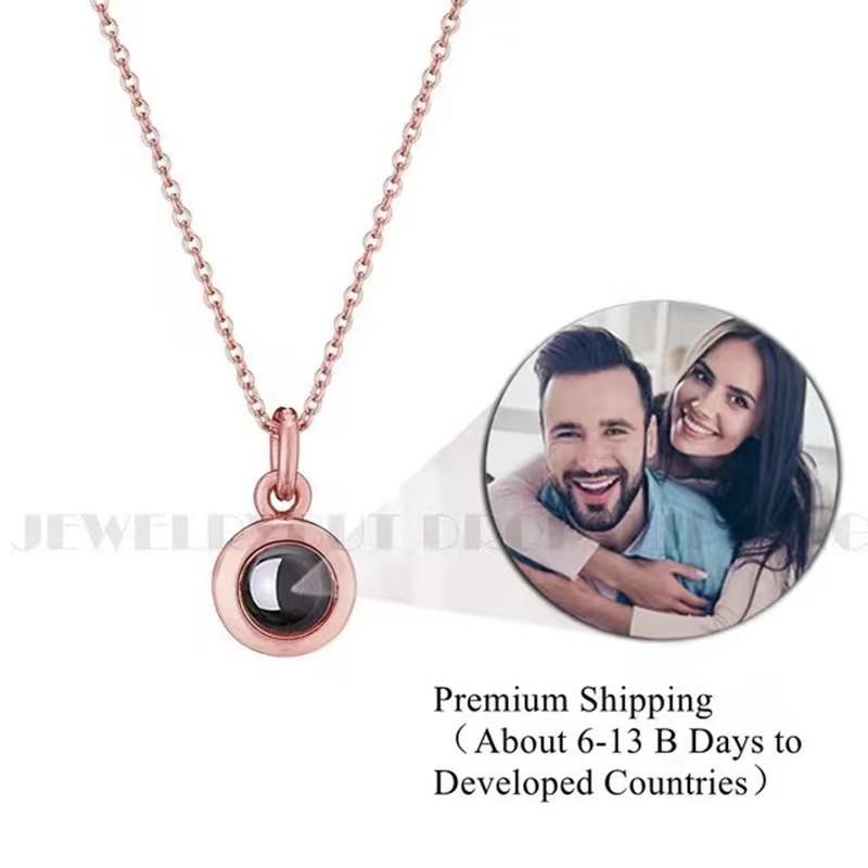 Customized Love Photo Necklace: 100 Languages 'I Love You' Pendant - Ideal for Christmas & Valentine's Gifts