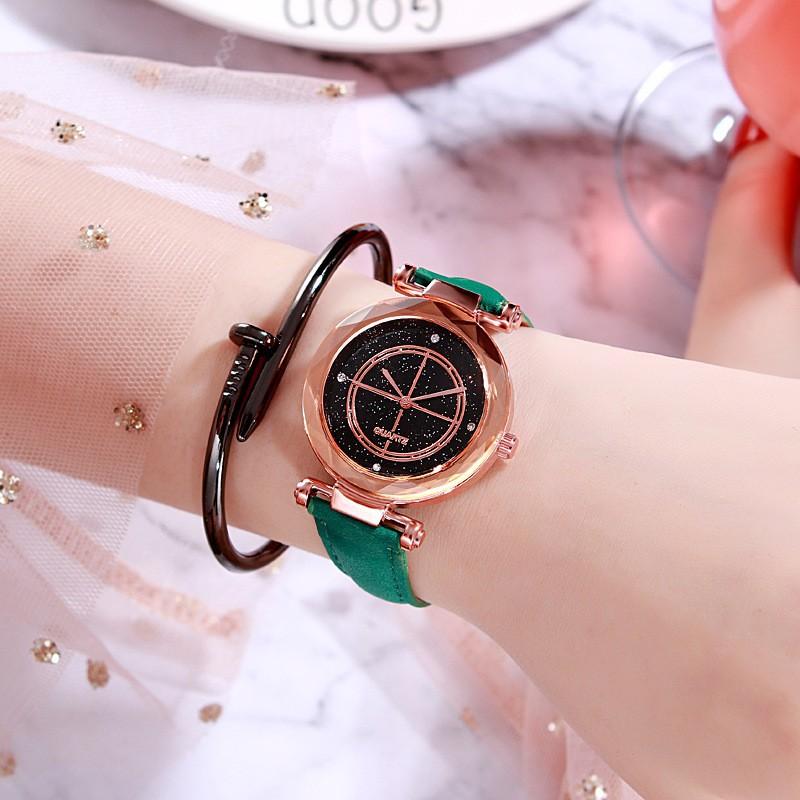 Harajuku Style Watch Girl Simple Trend Little Black Watch Vintage Girl Small Watch Trend