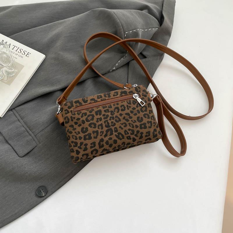 Women's Leopard Print Handbag Vintage Shoulder Bag