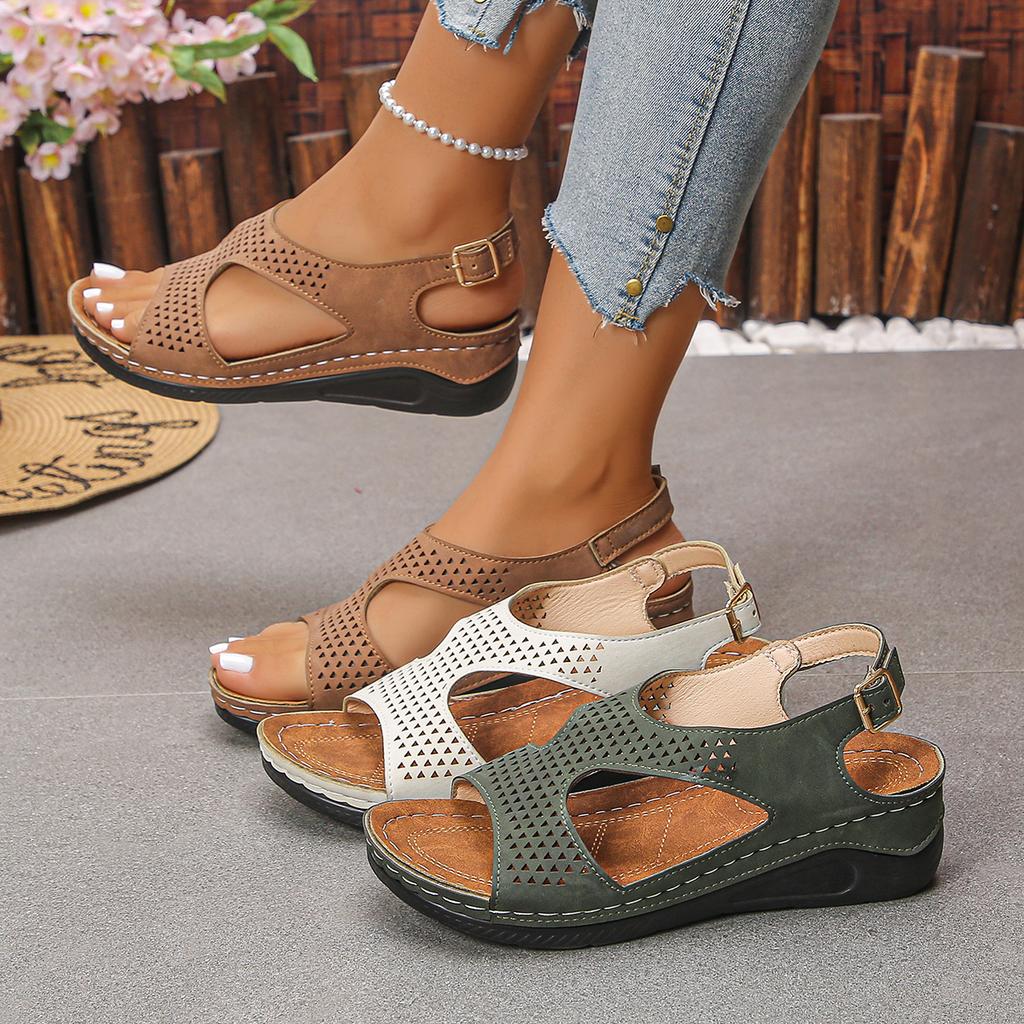 Fashion Women Wedges Retro Sandals 2025 New Woman Breathable Hollow Low Platform Sandals Fashion Summer Casual Shoes Zapatos De Mujer
