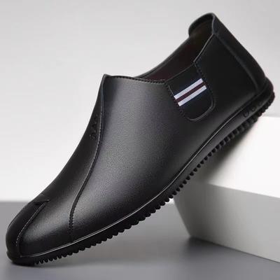 Nouveaux Chaussures Décontractées Quotidiennes en Cuir pour Hommes Printemps et Été 2024 Chaussures de Sport à Semelle Souple et Surface Souple pour Pieds Paresseux Petites Chaussures Blanches 2777