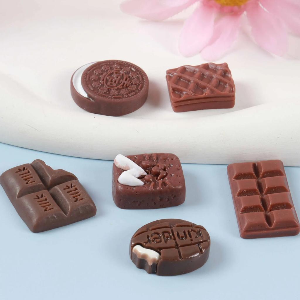 10Pcs Artificial Resin Chocolate Cake Flatback Flat Back Cabochon DIY Dollhouse Food Ornament Miniature for Phone Case Jewelry