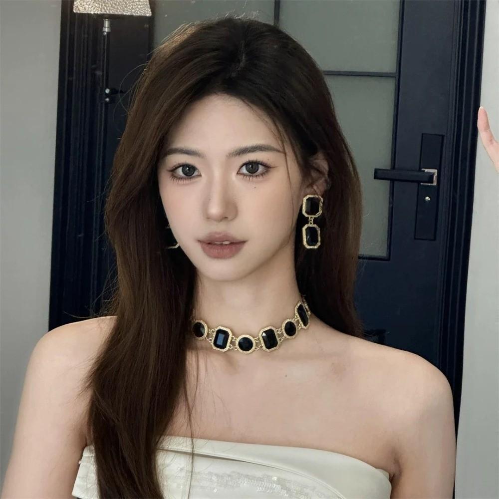 Square Circular Black Geometric Necklace Copper Dark Style Neck Chain Retro Black Earrings  Lady