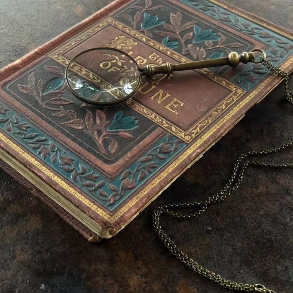 Magnifying Glass Necklace In Vintage Style Brass