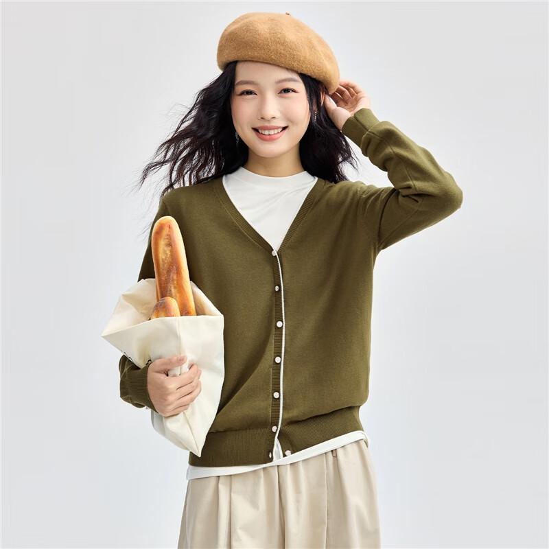 Giordano Women's Combed Cotton Contrast Trim V-neck Cardigan