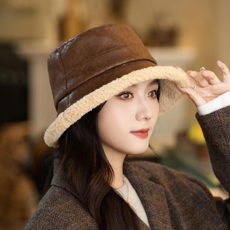 Autumn and Winter Hat Women's Lamb Wool Bucket Hat Versatile Washbasin Hat Thickened Warm Windproof Bucket Hat