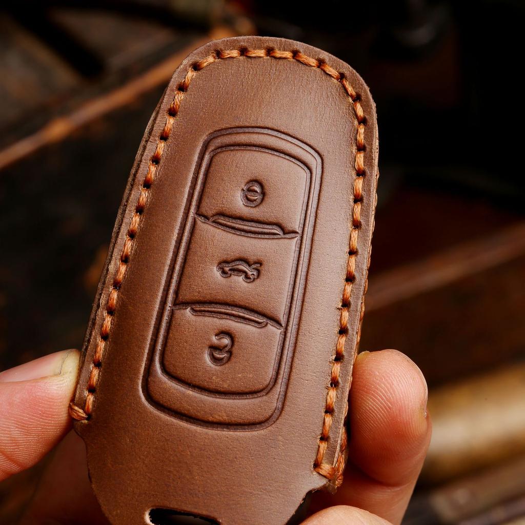 Leather key cover is suitable for Geely key cover, Emgrand GS Global Hawk, British Vision car key cover, handmade.