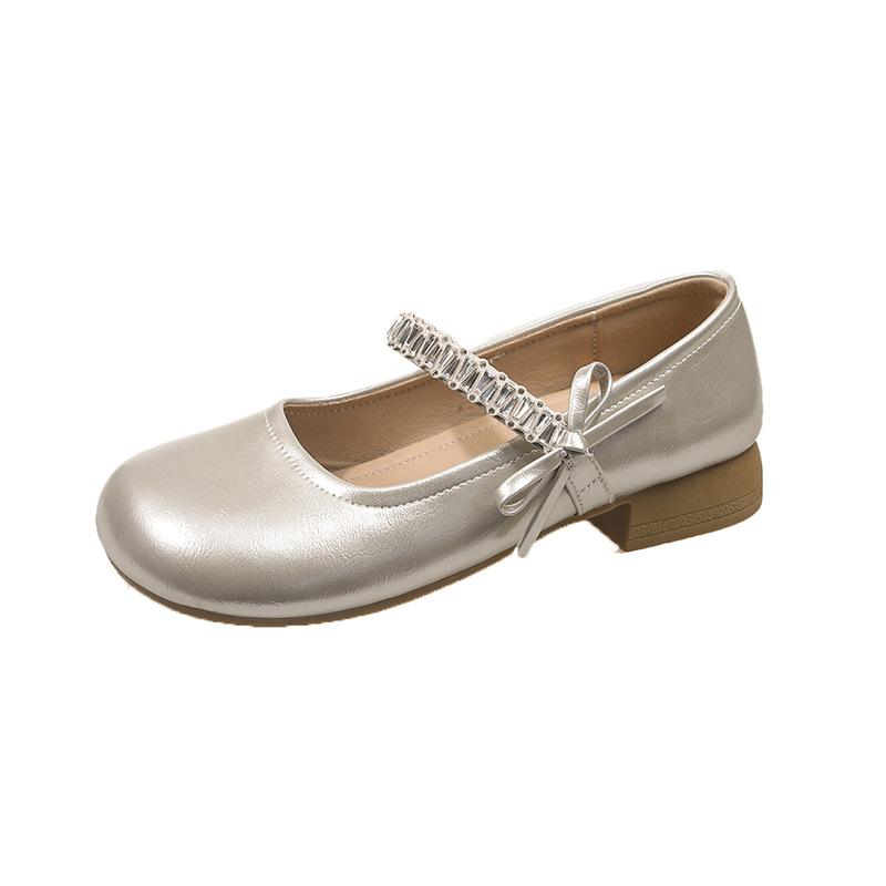 

Fairy wind Mary Jane single shoes female autumn new round head with skirt light mouth bow low heel small leather shoes 40 шампанского