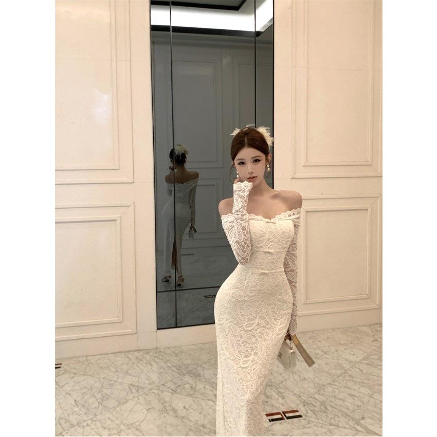 Off-White One-Shoulder Lace Dress: Women's Autumn/Winter Slim-Fit Mermaid Skirt, Waist-Cinched Hip-Hugging Design.