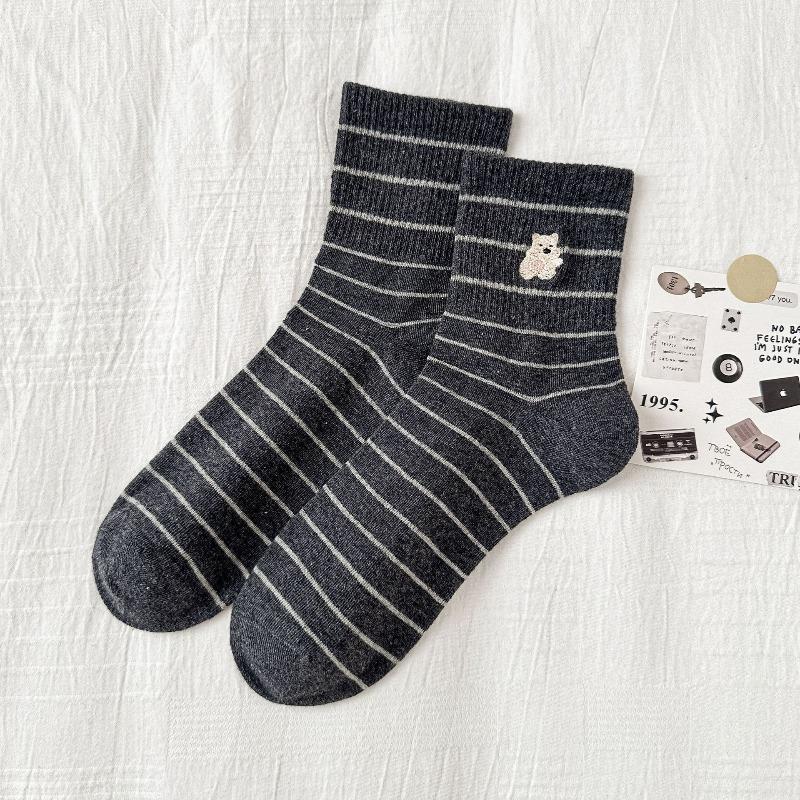 Ladies' Spring and Autumn Cartoon Embroidered Mid-calf Socks, Trendy and Versatile Striped Women's Socks, School Style