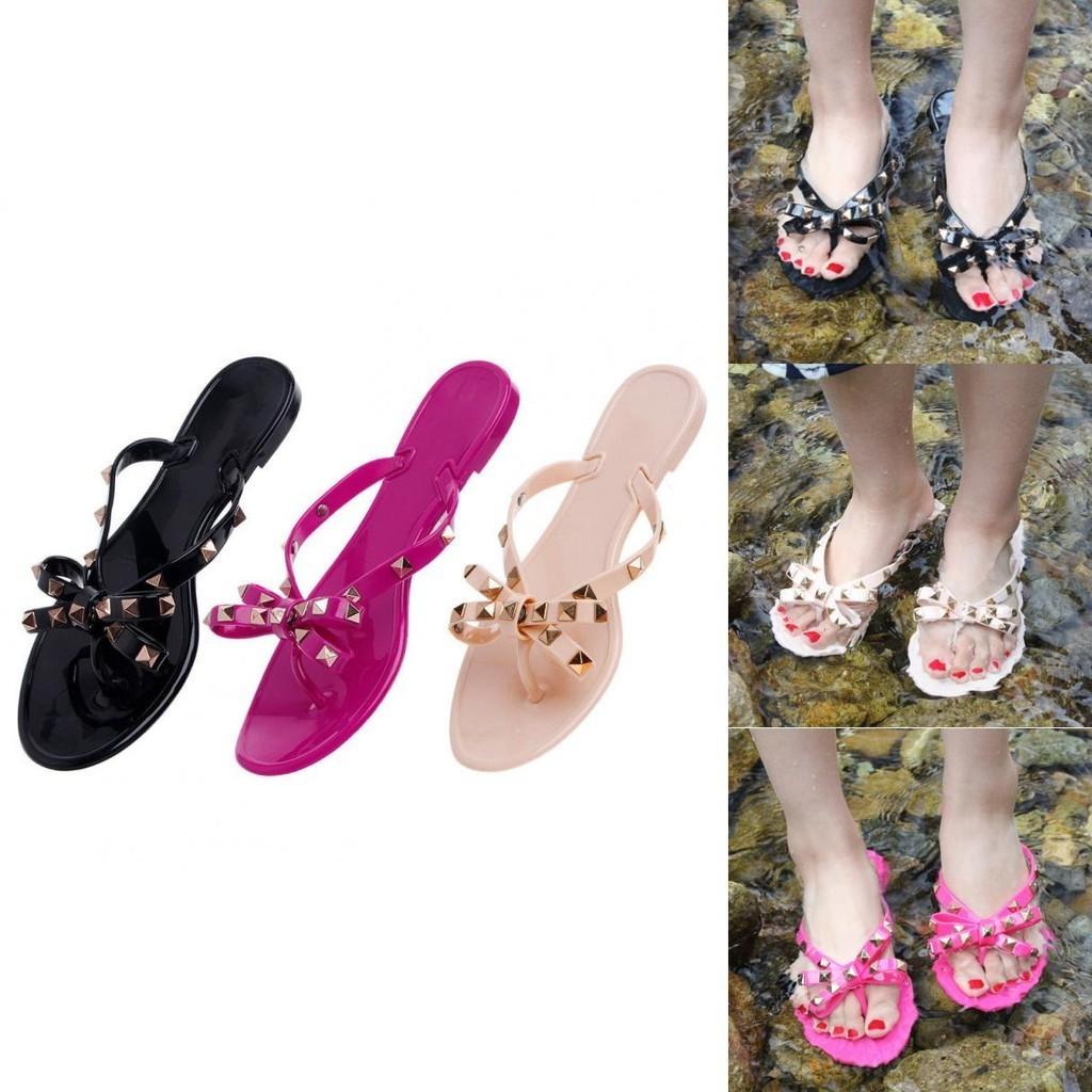 Summer Flat Rivet Jelly Flip Flop With Crystal Accents And Bowknot Detail For Women