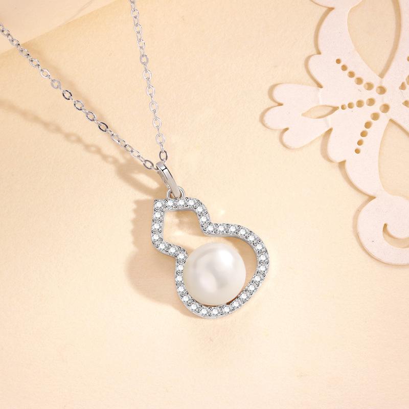 Gourd Pearl Necklace Women'S Hollow Diamond Set Fashion Lamp Luxury Elegant Retro Mother'S Day Gift Jewelry Premium