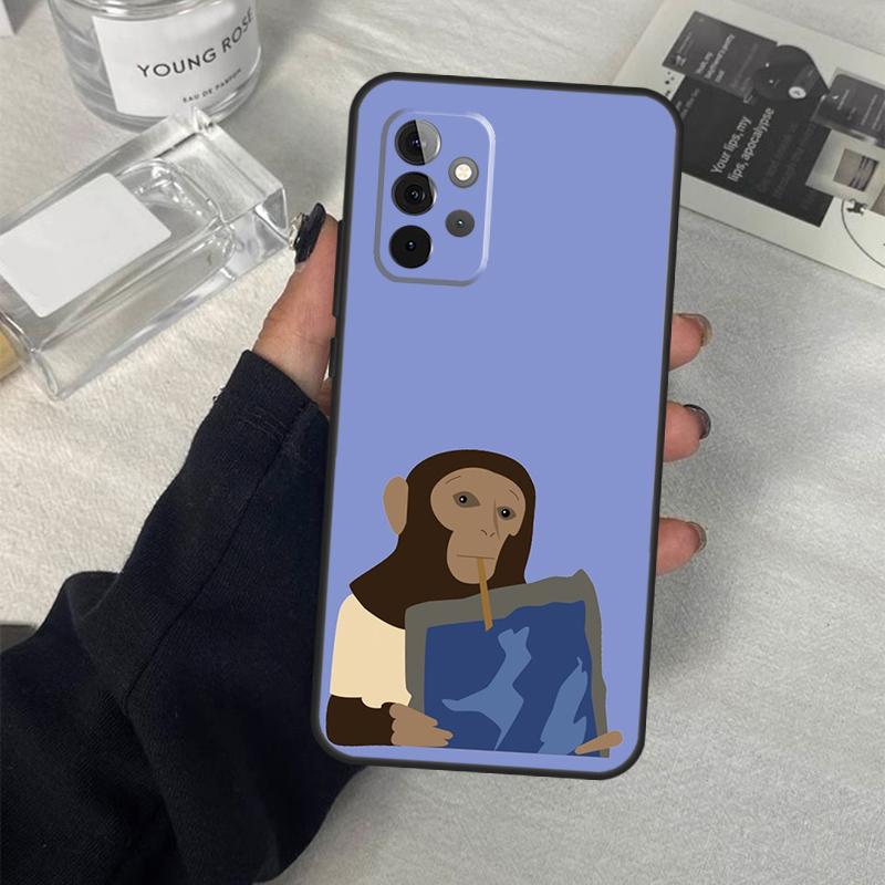 

Чехол-мем Обезьяна пьет Капри для Samsung Galaxy A56 A36 A16 A33 A13 A23 A52 A32 A12 A54 A34 A14 A53 A15 A35 A55 A17 Samsung A52