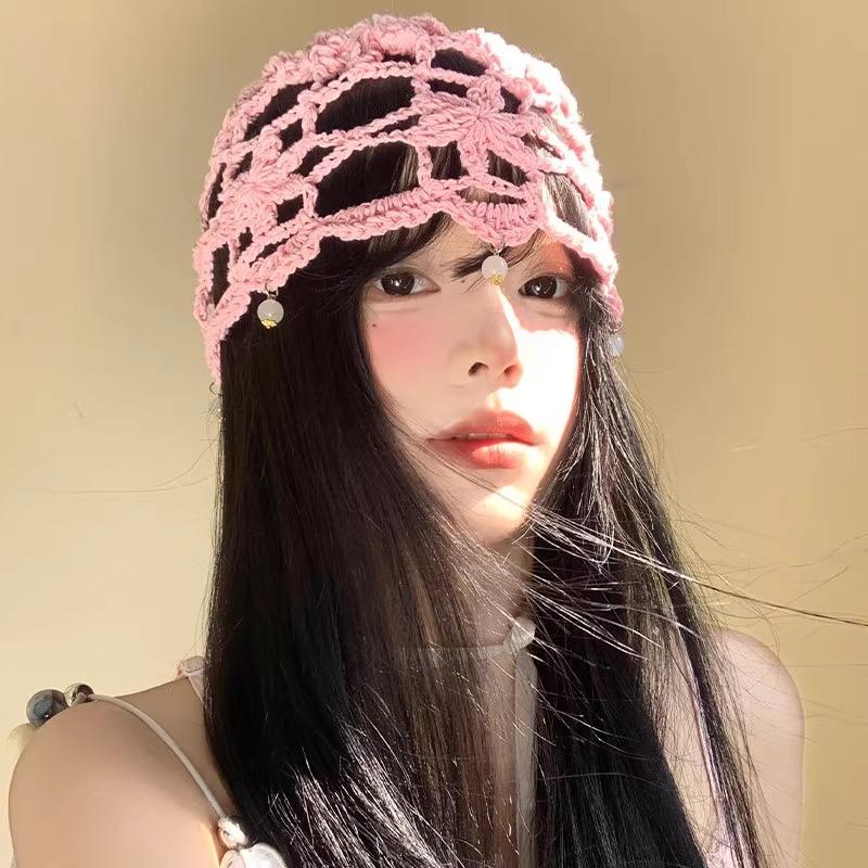 Women's Spring and Summer New Hand Woven Hollowed Head Hat Breathable Hook Flower Pearl Pendant Small Pull Head Hat