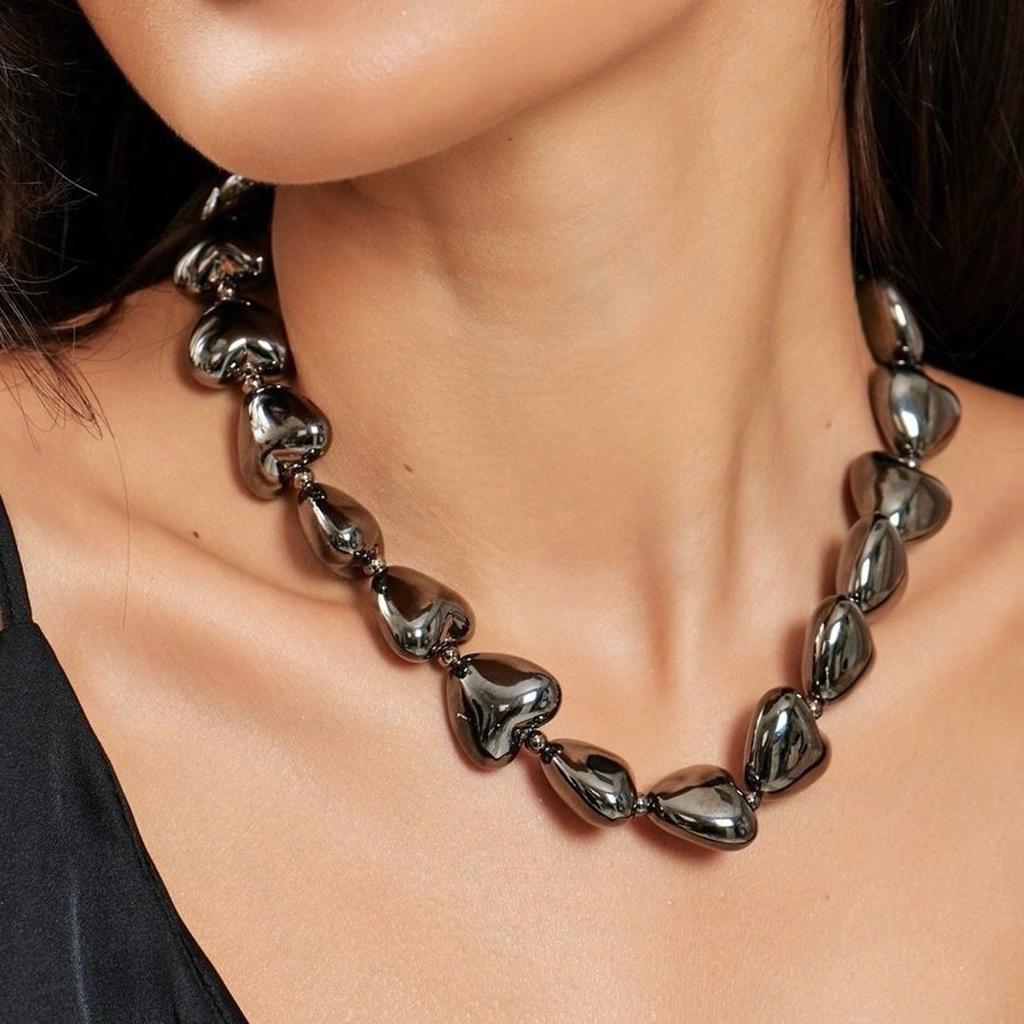 Gunmetal Black Beaded Heart Pendant Necklace Adjustable Length Neckchain Fashionable Clavicle Chain Jewelry for Women