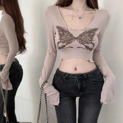 T-shirt à Manches Trompette Coupe Ajustée Imprimé Papillon Col Bas Dévoilant le Nombril Manches Longues pour Femmes Pure Désir Fille Sucrée et Piquante Haut Court Serré à Col en V