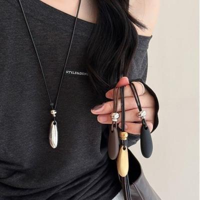 Minimalist Frosted Polished Metal Geometry Teardrop-shaped Pendant Leather Rope Necklace for Women Long Sweater Chain Jewelry
