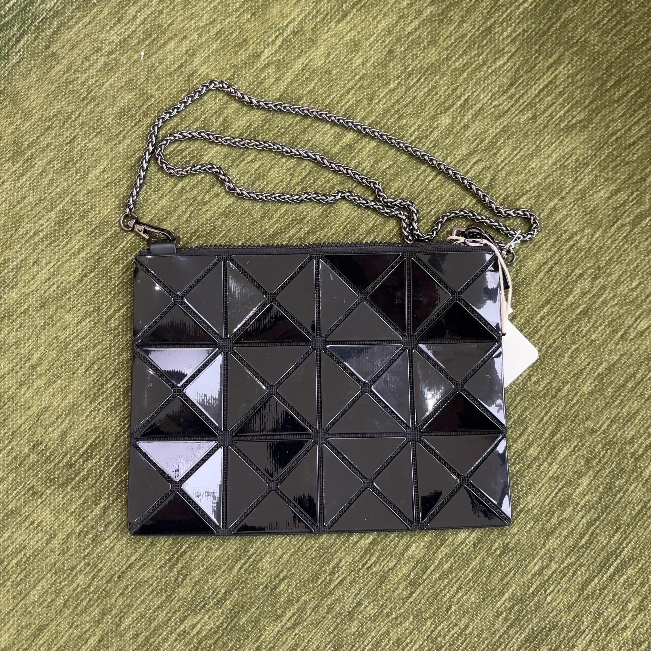 [Pre-Owned] Carton Gloss Geometric Shoulder Bag - Excellent #EIBGYW ONE SIZE