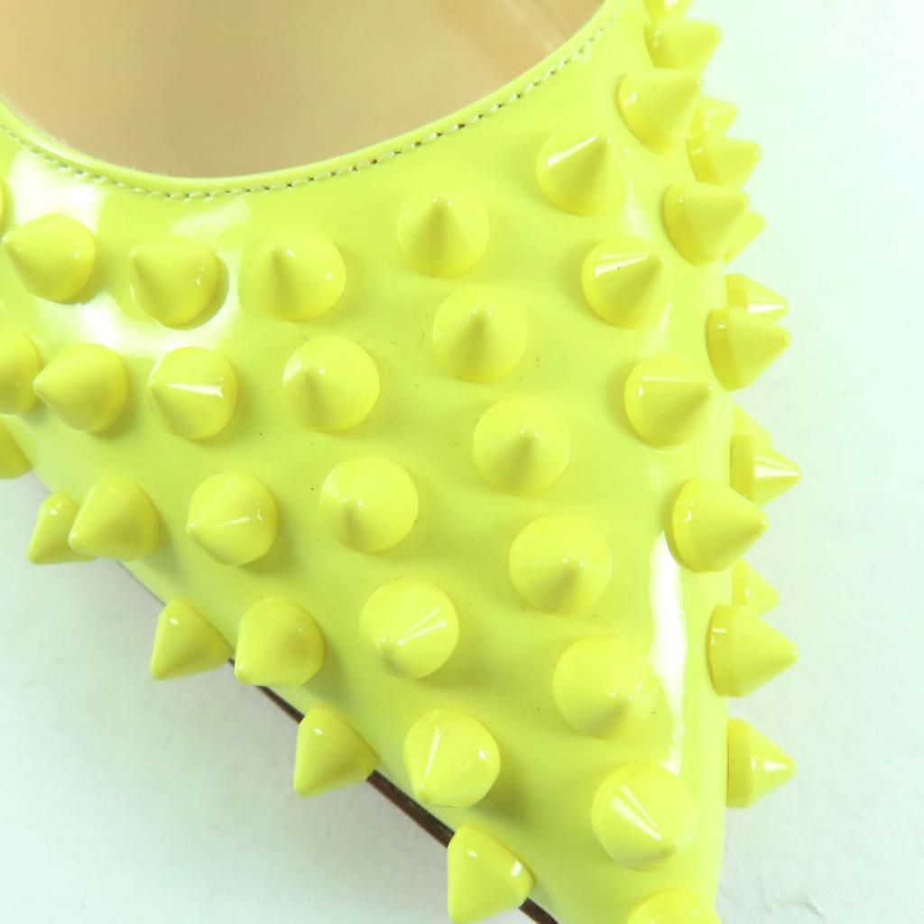 Ausgezeichnete Christian Louboutin Pumps mit Nieten, spitze Ballerinas, gelb, Damen 35, gebraucht