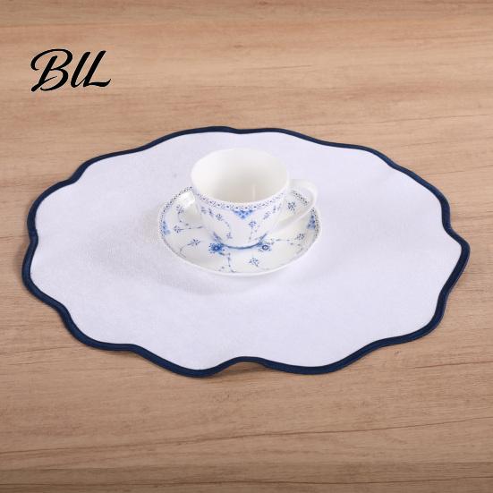 Dining Table Placemat Scalloped Round Linen Machine Washable Heat Farmhouse Insulation Mat for Protection Decoration Elegant