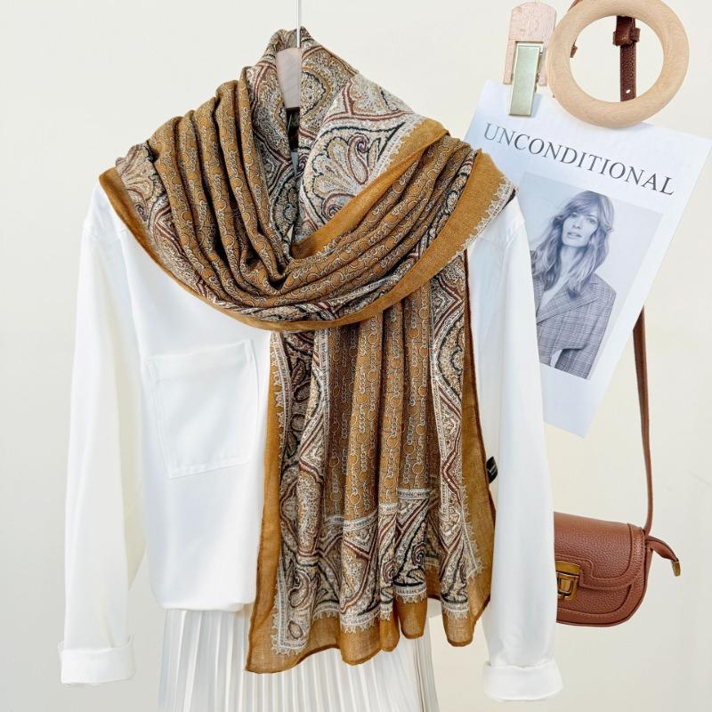 Spring and Summer Retro Long Scarf Women's Personality Design Sense Chain Printed Scarf Fashion Temperament Matching Scarf