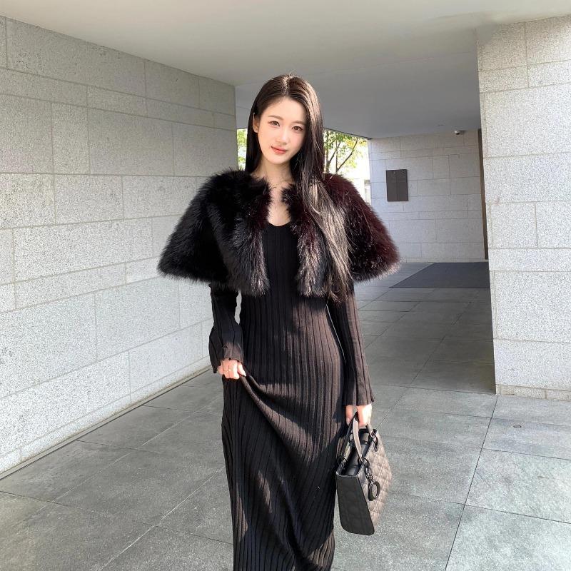 Autumn Women's New Atmosphere, Super Good-looking Outfit, Long-sleeved Knitted Dress Inside