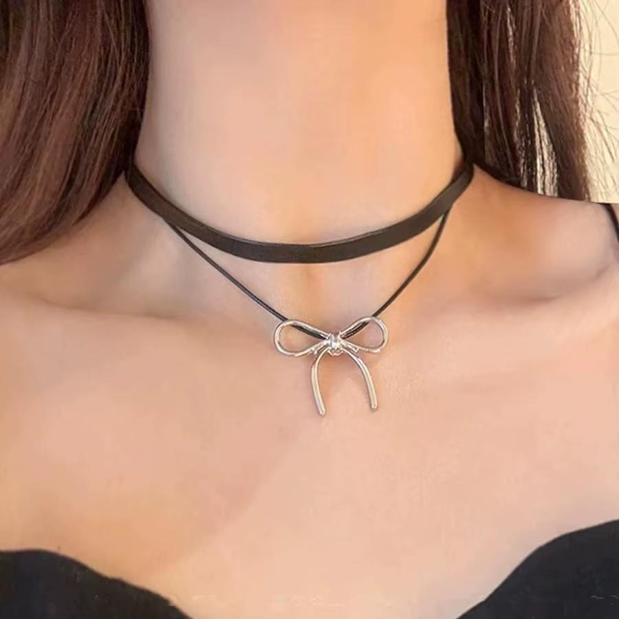 Punk Personalized Star Pendant Black PU Leather Chain Necklace For Women Girl Trend Rock Charm Neck Charm Jewelry Accessories