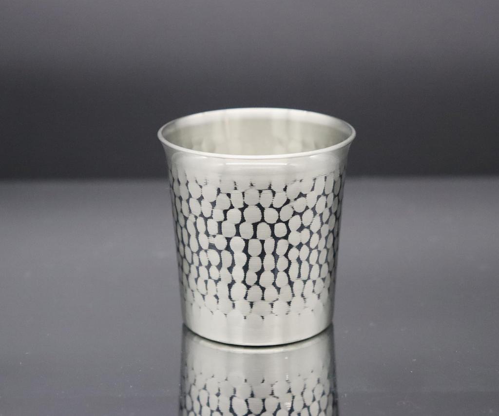 Shinkodo Japanischer reiner Kupfer-Sakebecher, 100 ml, verzinntes Finish, gehämmertes Finish, Geschenkverpackung inklusive.