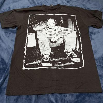 26 Kurt Cobain Nirvana XL Size T-shirt Unisex T-Shirt