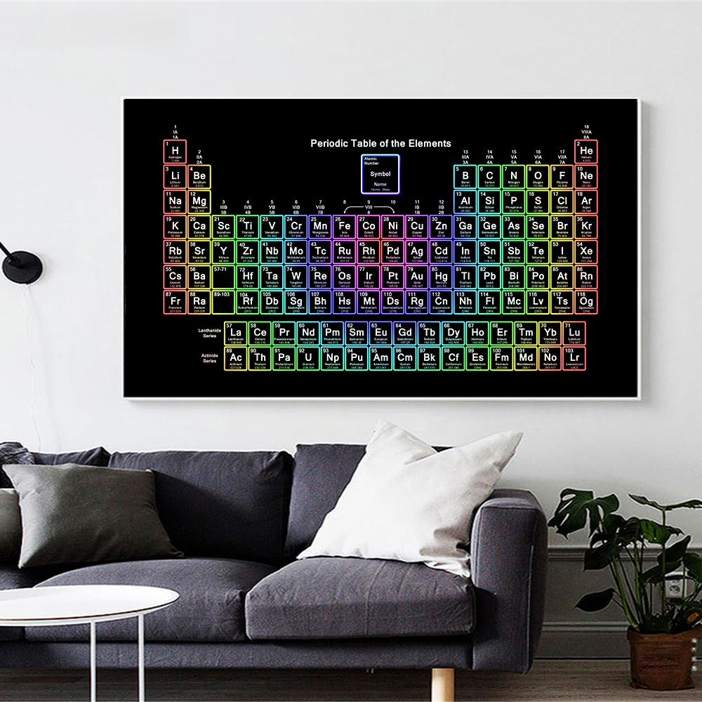 Қара адам артынан сорып алады