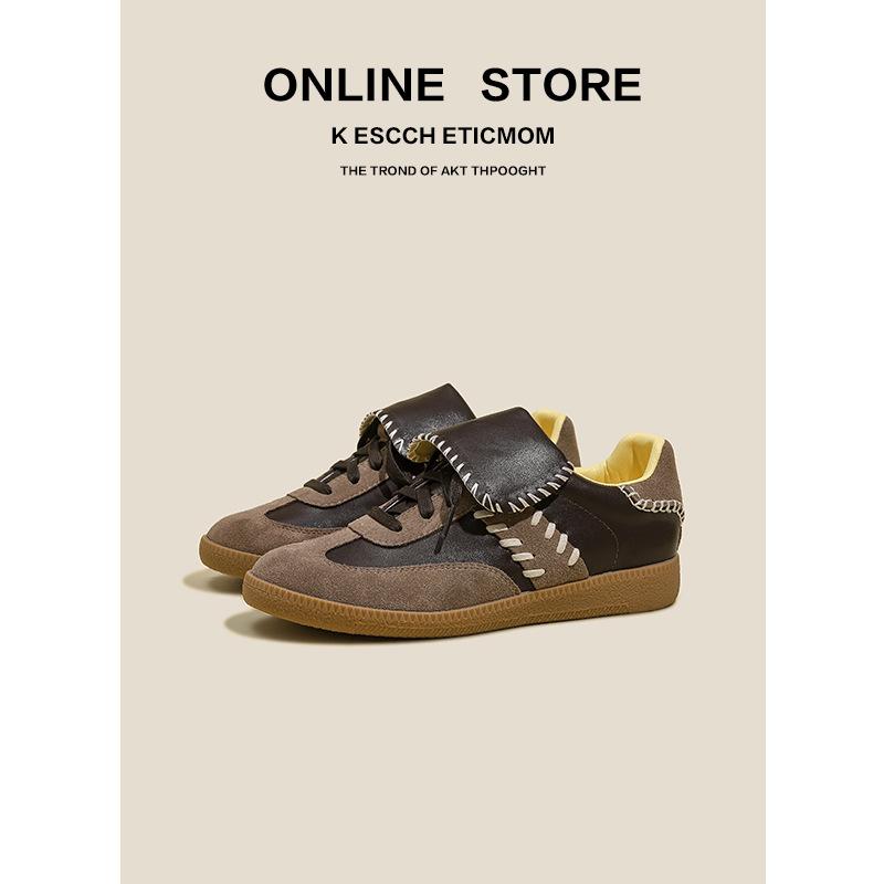 

2025 spring new retro leather Forrest Gump shoes women s lace-up flat bottom round head casual sports shoes German training shoes women 40