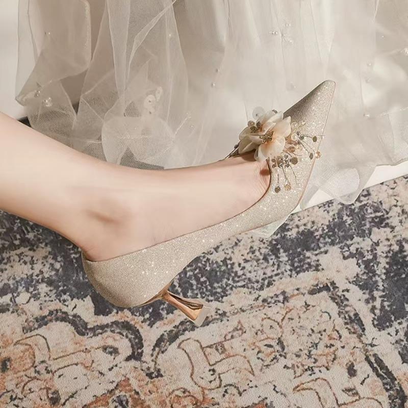 Fashion Women's Thin Heel Shoes Fall New Pointy Head Shallow Mouth Glitter Flower Anti-slip Wear-resistant High Heels