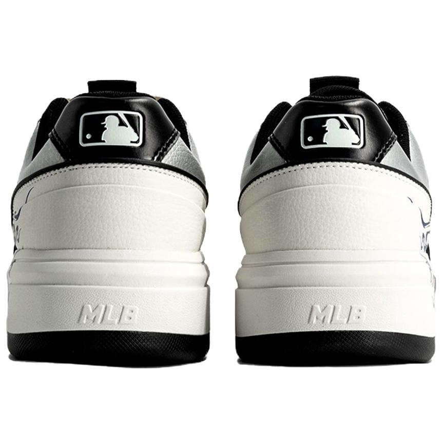 MLB Chunky Liner PU Kaleidoscope, Jingliu, Shopping Bag Abrasion Resistant Low top Skateboard Shoes Unisex Black White 3ASXCA12N-50WHS(Team113-BOX)