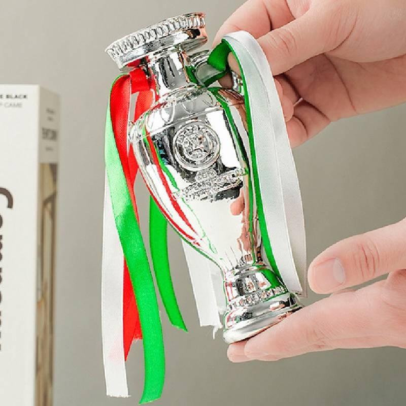 Euro Albart Fotballmaskot Fotballtrofé Resinmodell Figur Suvenirer Fan