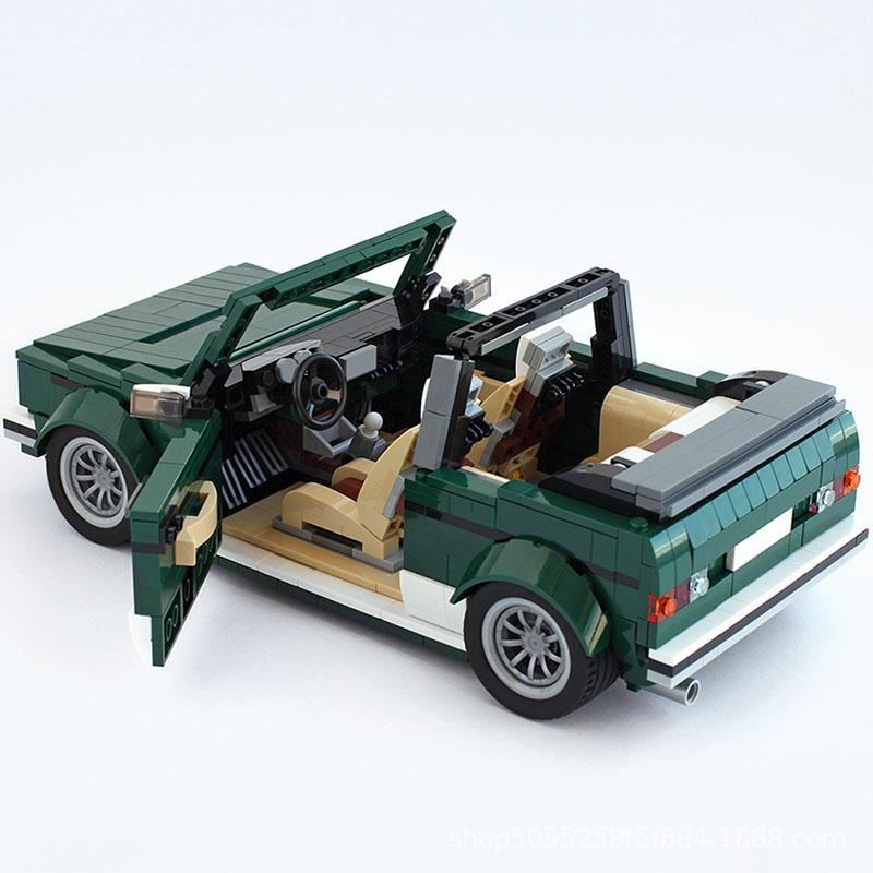 Toy car dark green car small particle assembled toy model