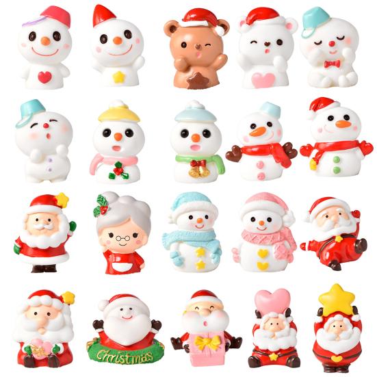 Christmas Figurine Eco-friendly Cartoon Design Exquisite Resin Christmas Micro Landscapes Ornament for Decoration