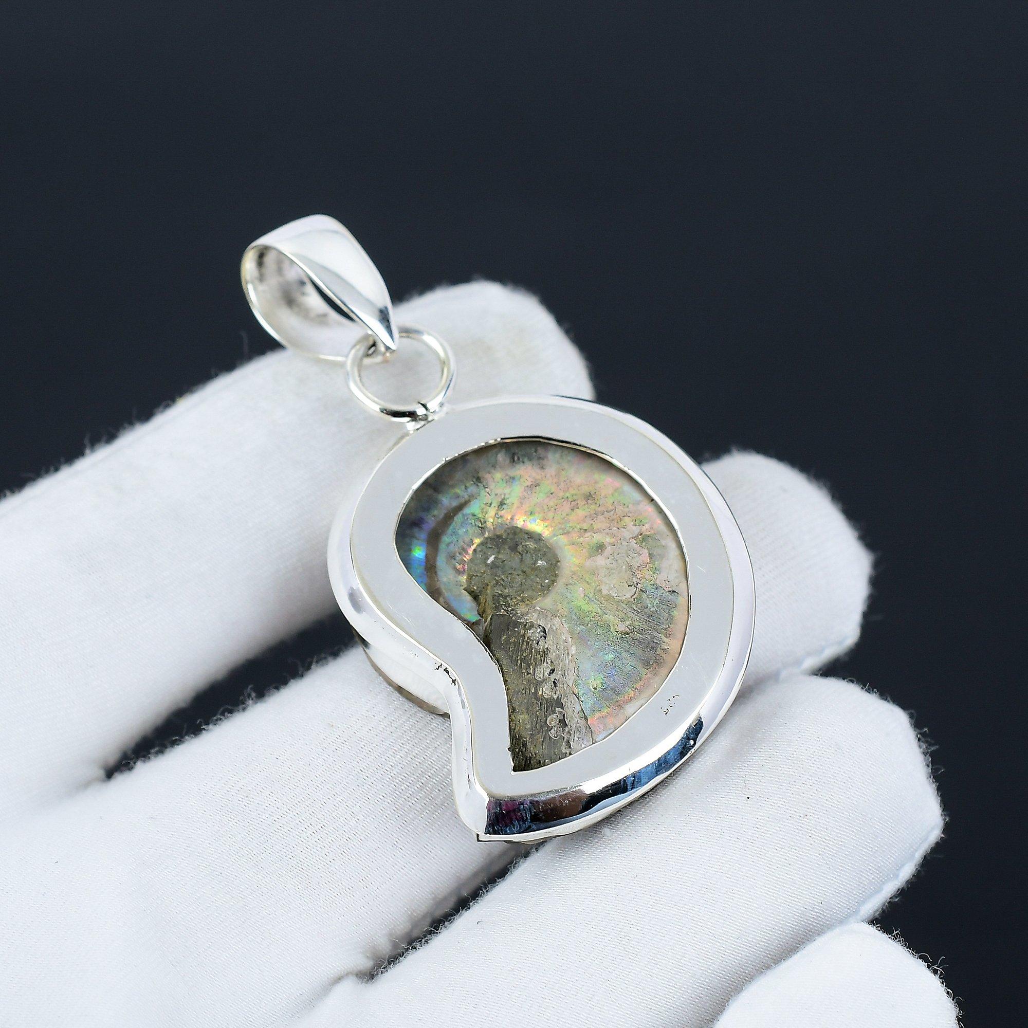 Подвеска из драгоценного камня аммонит — фото 3