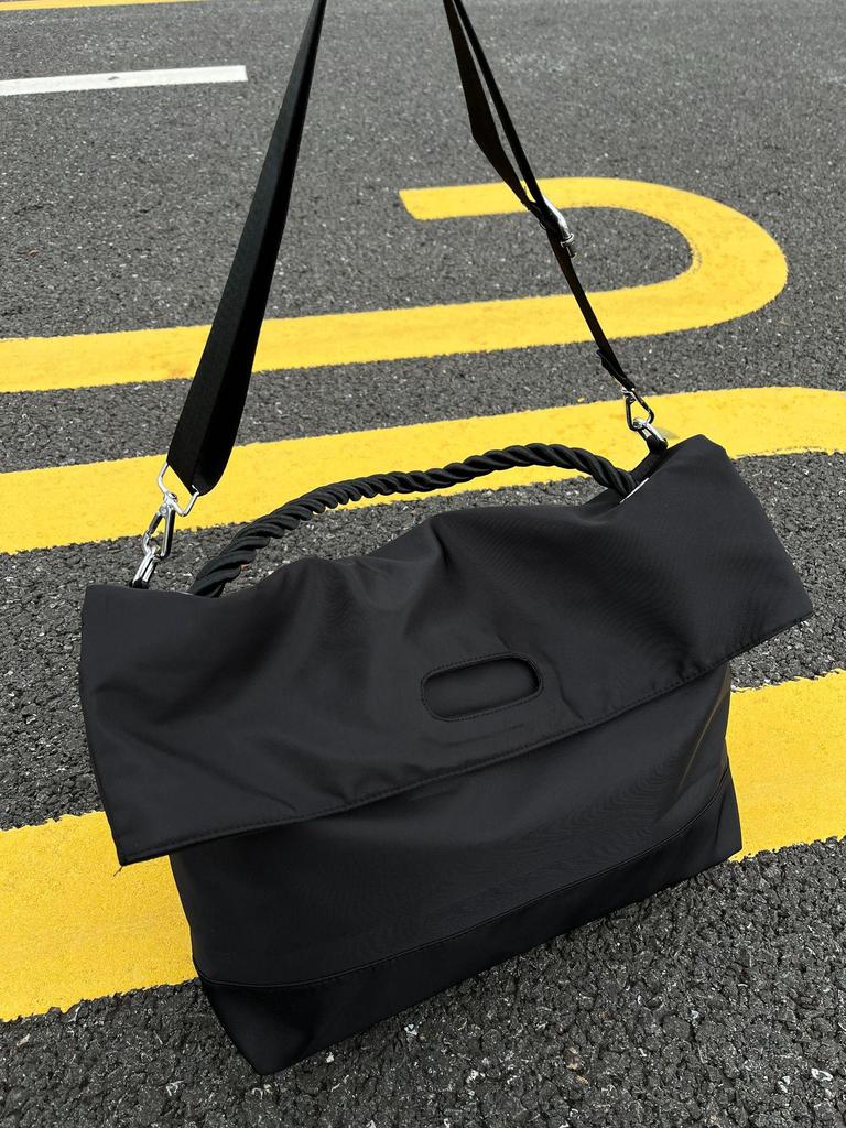 Men's Black High-End Large Capacity Tote & Crossbody Sports Bag