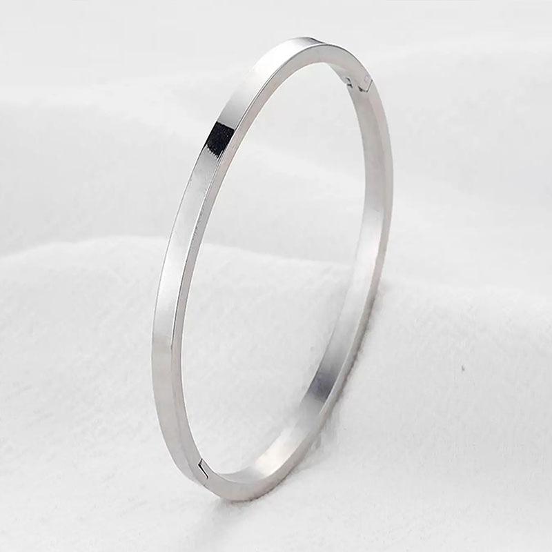 Stainless Steel Bracelet Girls High-end Simple Bracelet One Size(18CM~21CM)