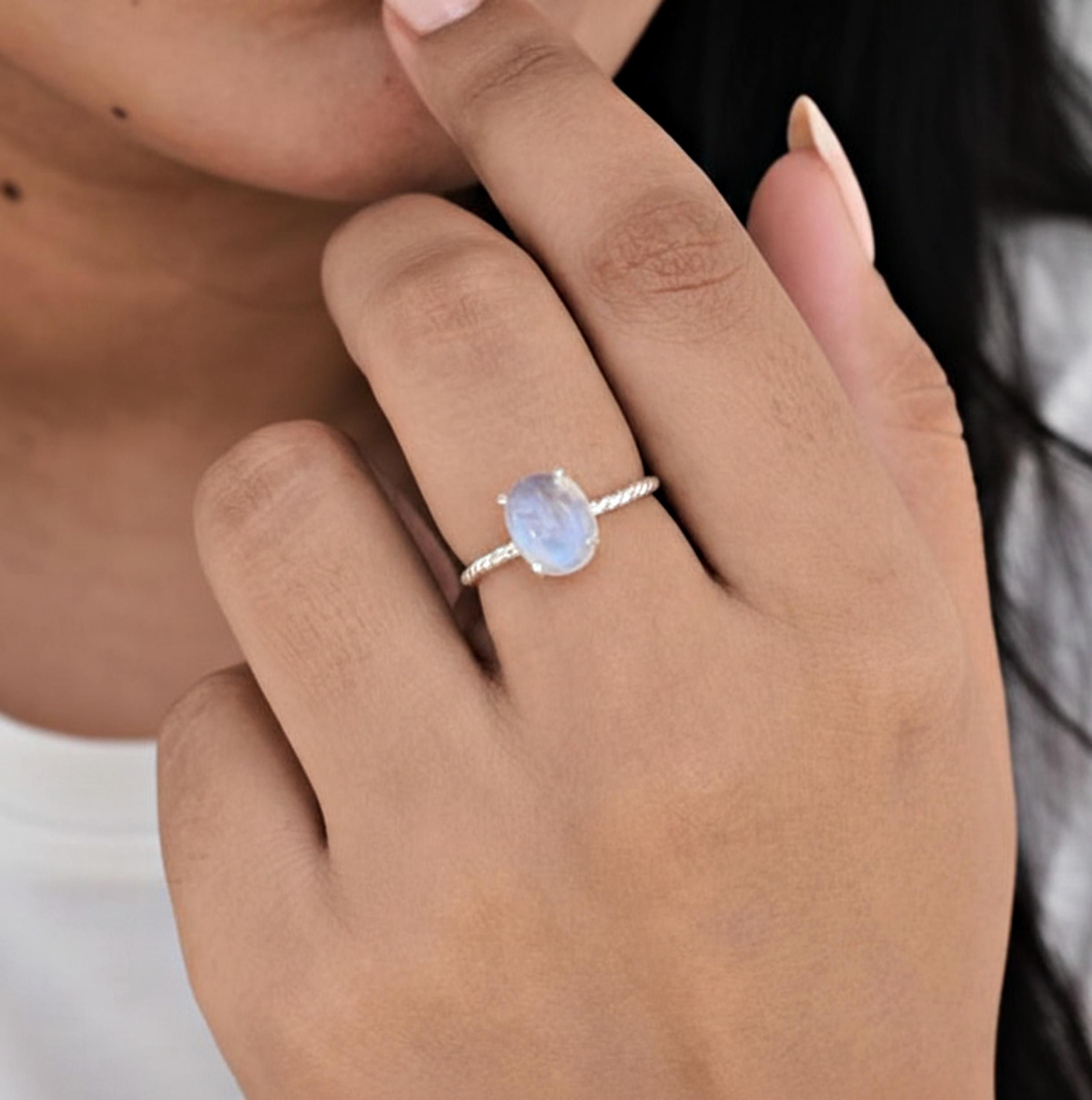 

Кольцо-заявление с радужным лунным камнем, серебро 925 пробы, минималистичное кольцо в стиле бохо ручной работы для женщин 12 серебряный