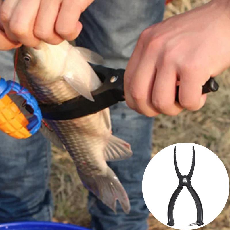 Outdoor Fish Control Device Plastic Clamp Fishing Lip Grip Tool Controller Lure Fish Clamp Non-slip Gripper Plier Supplies Kit 1PC Black