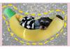 Washable Cartoon Banana Pet Bed for Dogs & Cats - Four Seasons Use
