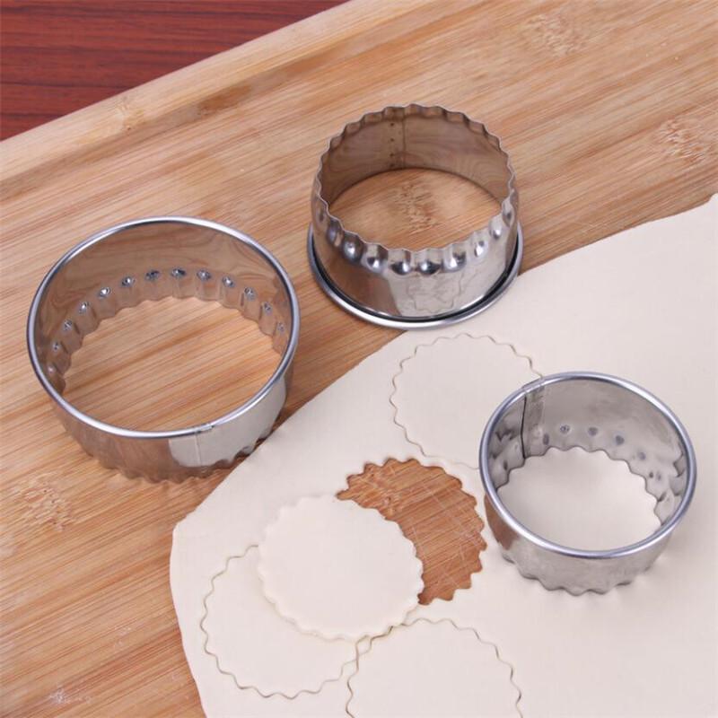 3pcs Flower Stainless Steel Cut Dumplings Skin Mold Kitchen Wrappers Cookie Pastry Baking Utensils Cutting Maker Gadgets