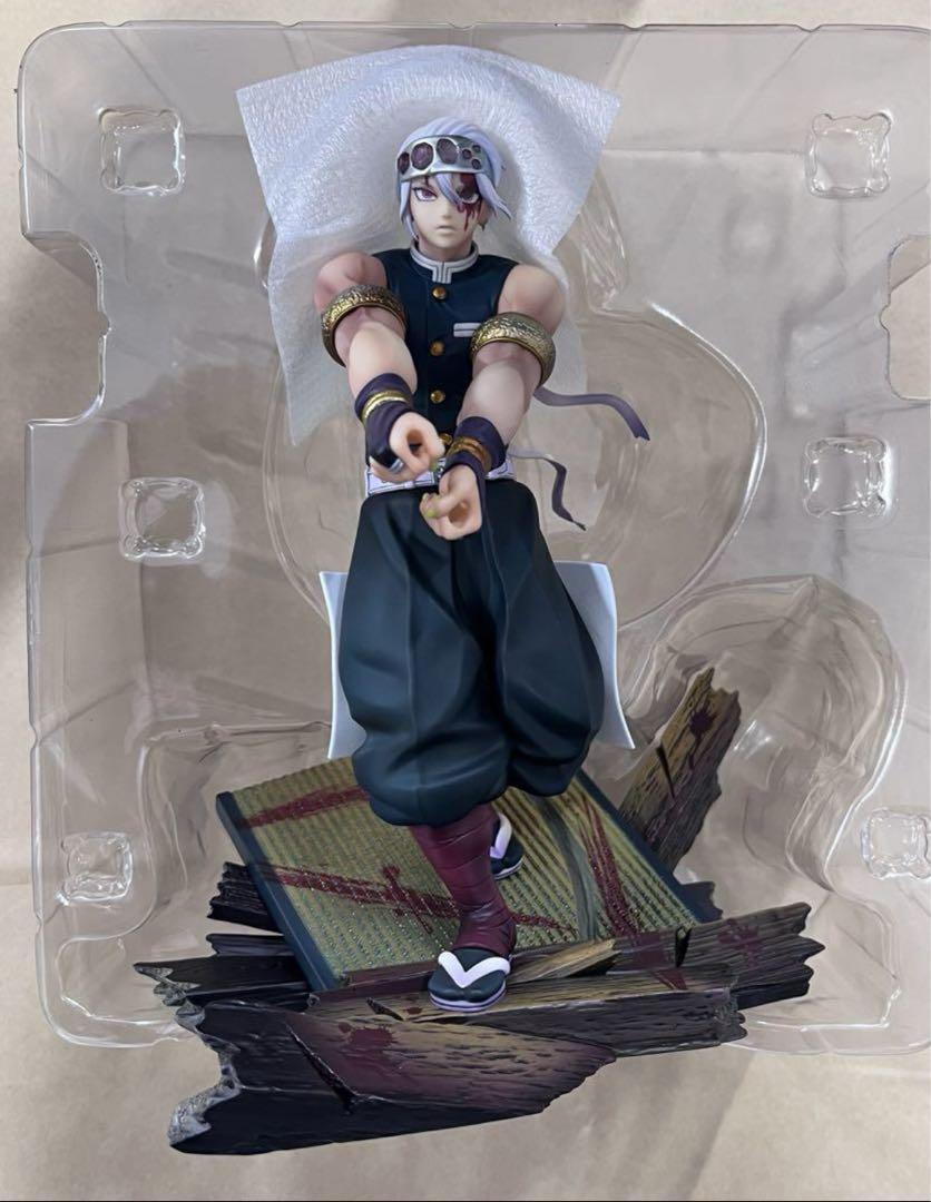 

[USED] Demon Slayer Uzui Tengen Figure gem