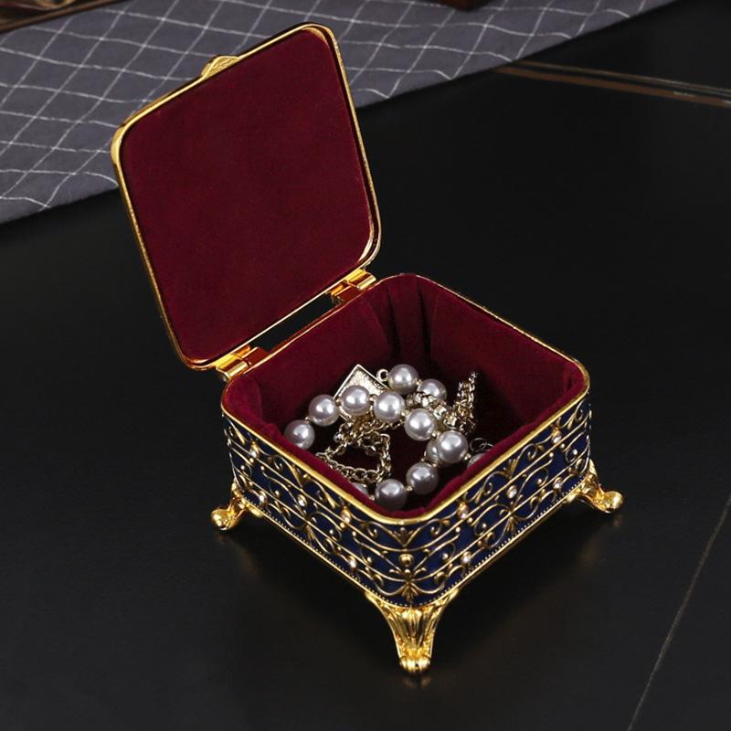 European Retro Metal Jewelry Box, Exquisite Enamel Necklace, Jewelry Storage Box, Princess Jewelry Box.