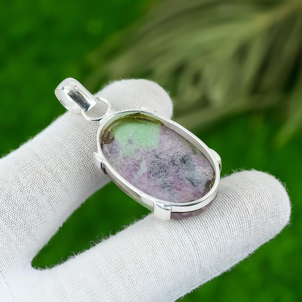 Frauentags-Sale Sterlingsilber Natürlicher Rubin Zoisit Lünette Handgefertigter Anhänger