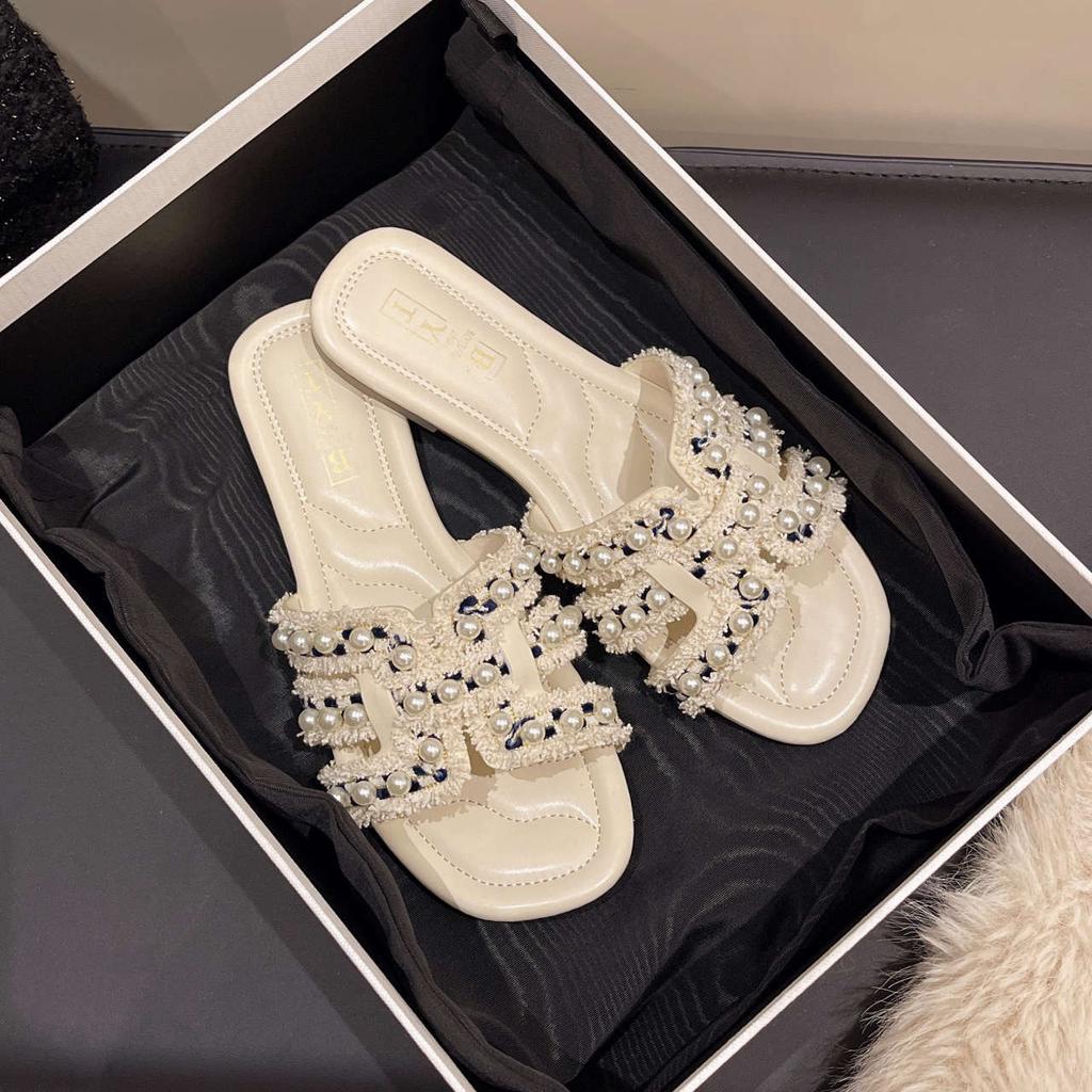 Summer New Xiaoxiangfeng Flat-bottomed Slippers Women Wear Spring Soft-bottomed Fairy Versatile Pearl Beach Sandals