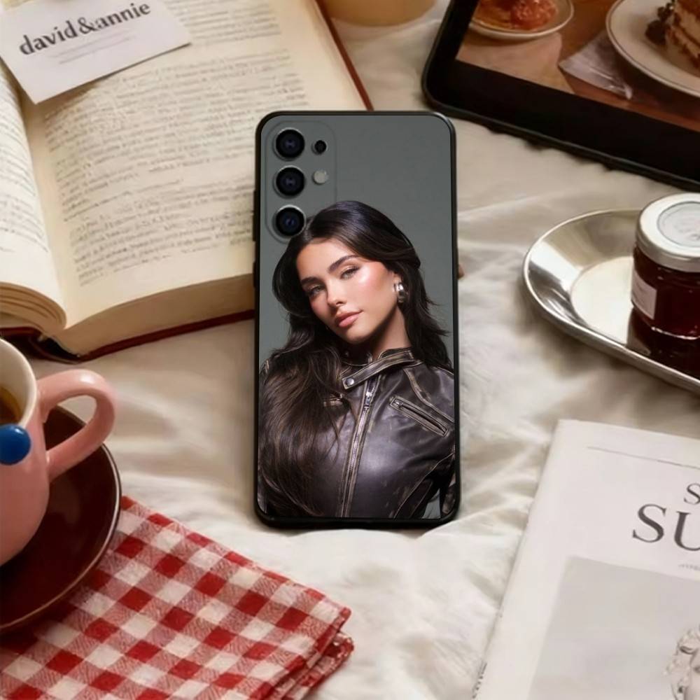 Madison Beer Singer Phone Case For Samsung S25,S24,S21,S22,S23,S30,Ultra,S20,Plus,Fe,Soft Black Cover